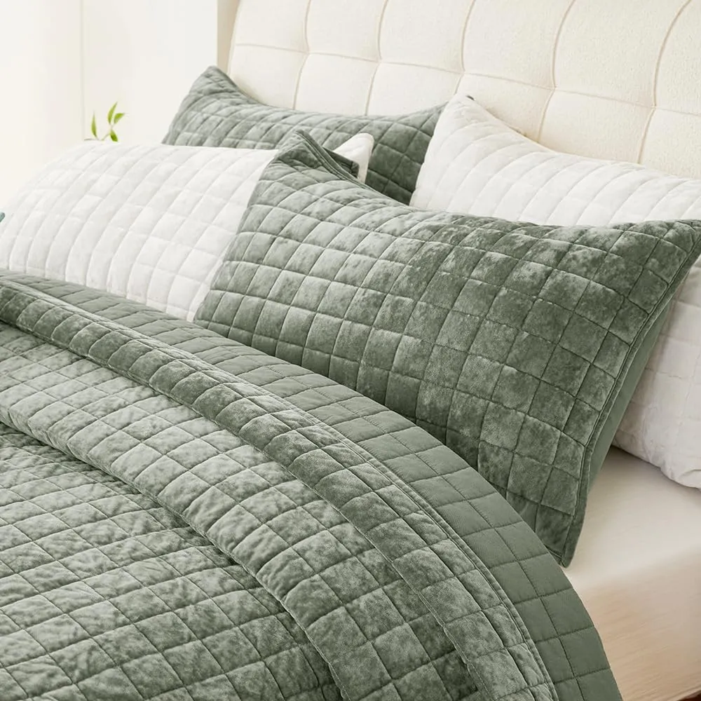 3 Pieces Luxurious Velvet Oversized King Quilts Set 120x128 Bedspread Coverlet Quilted Bedding Set with 2 Pillow Shams 20x36 Ultra Soft Comforter for All Season, Army Green