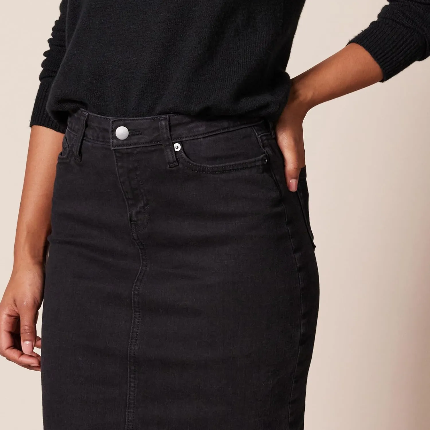 Amazon Essentials Women's Classic 5-Pocket Denim Skirt (Available in Plus Size)
