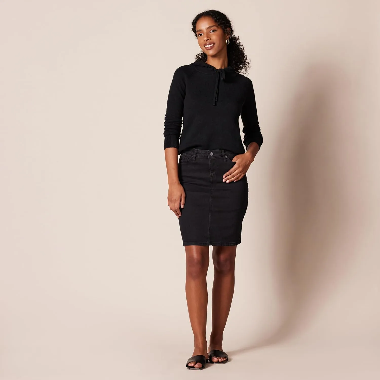 Amazon Essentials Women's Classic 5-Pocket Denim Skirt (Available in Plus Size)