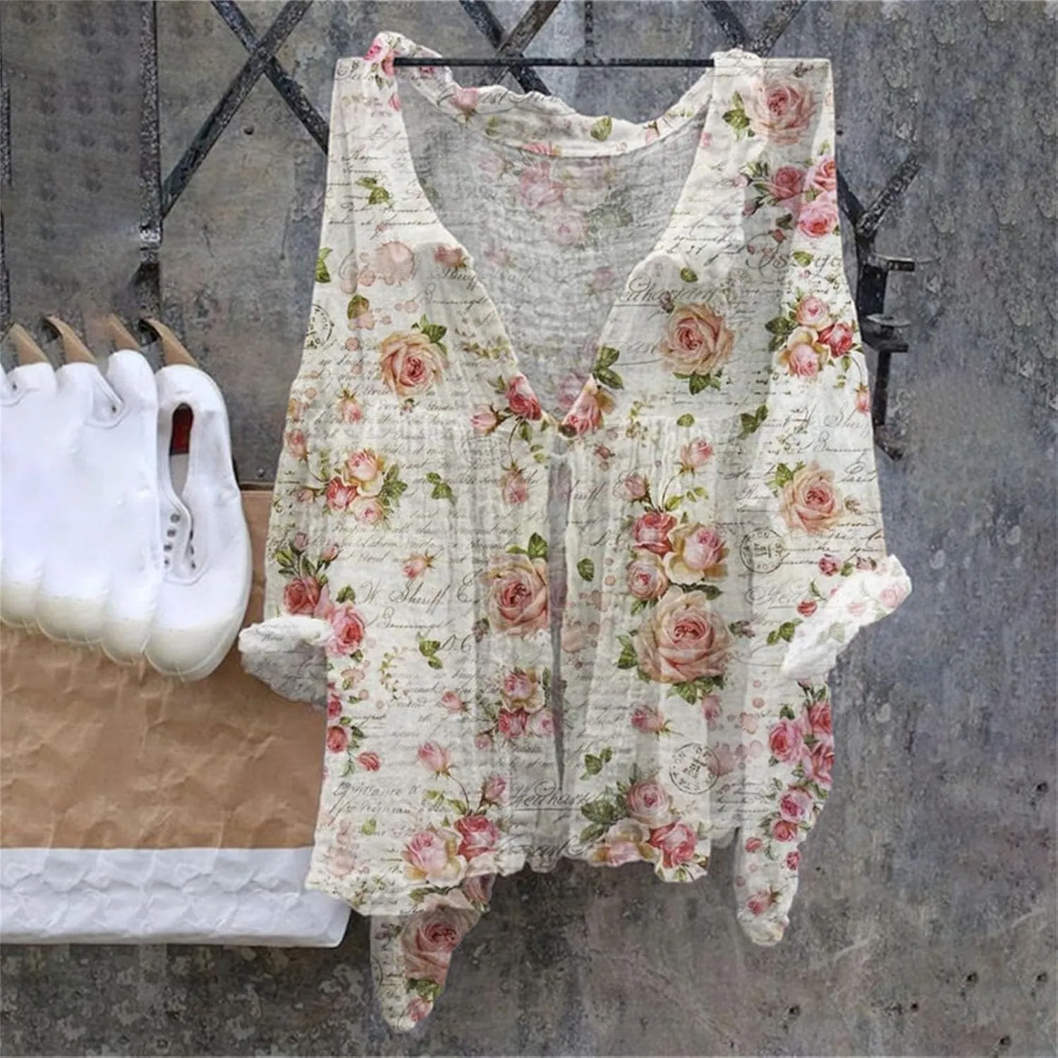 Boho Floral Blouses for Women Babydoll Linen Shirts 2025 Casual Summer 3/4 Sleeve V-Neck Button Down Peasant Tops