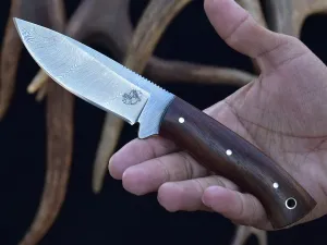 Knives Ranch Handmade Cardinal Bushcraft Damascus Steel Knife with Indian Rosewood Handle and Dual Carry Horizontal and Vertical Loops Leather Sheath Snug FIt (3110-IRW)