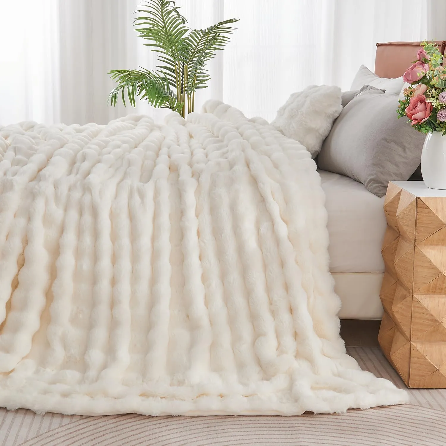 Lotus Karen Queen Size Faux Fur Blanket - Cream White Big Bubble Rabbit Fluff, 90x90 Inches