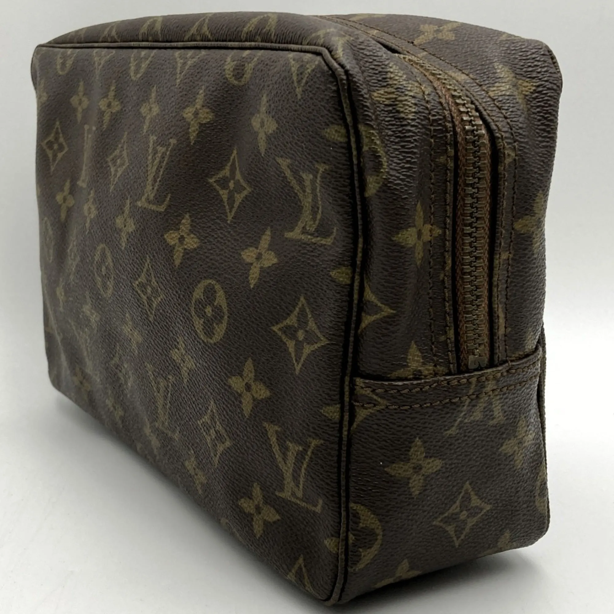 Louis Vuitton Trousse De Toilette  Canvas Clutch Bag ()
