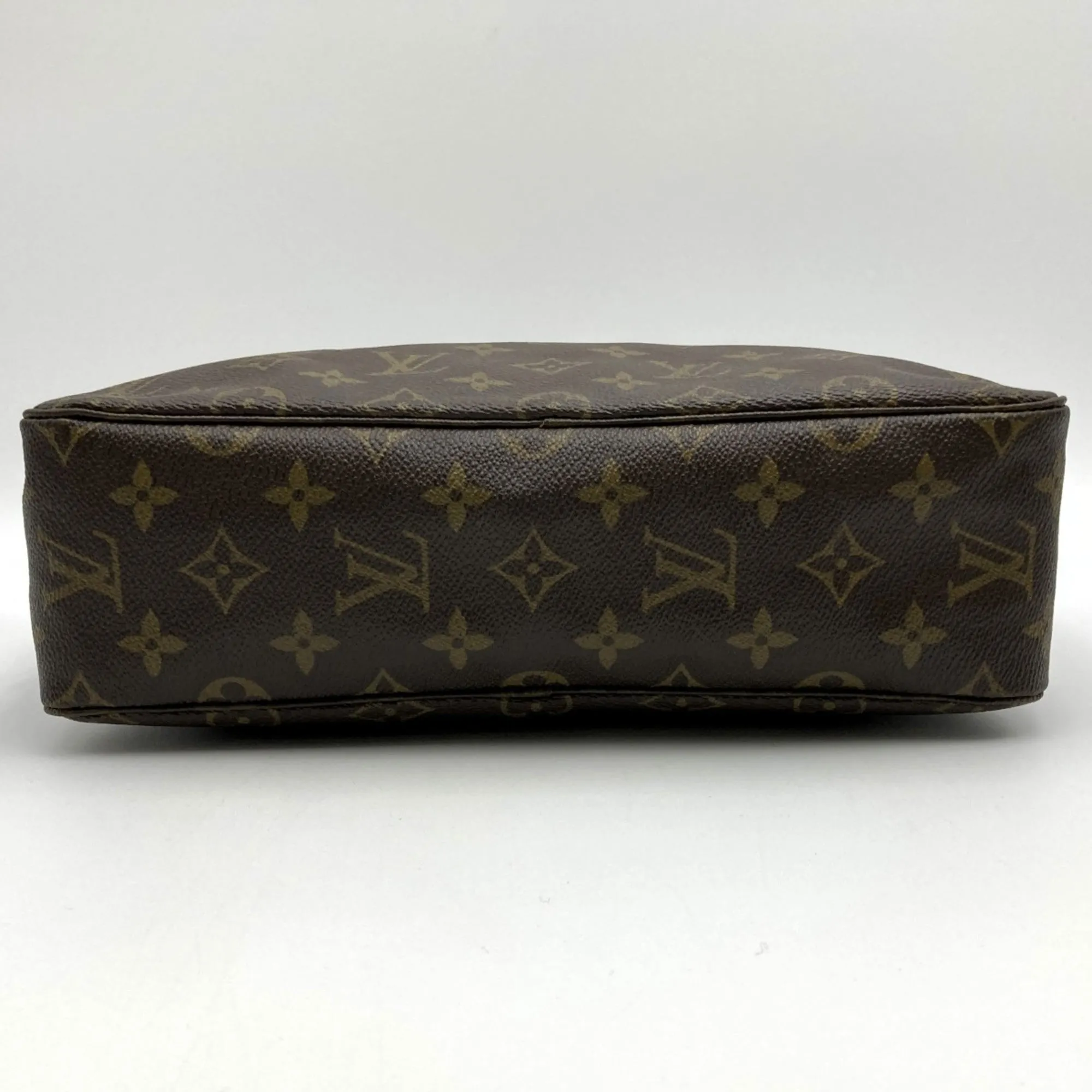 Louis Vuitton Trousse De Toilette  Canvas Clutch Bag ()