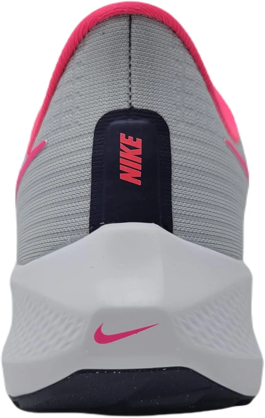 Nike Women's Sneaker
