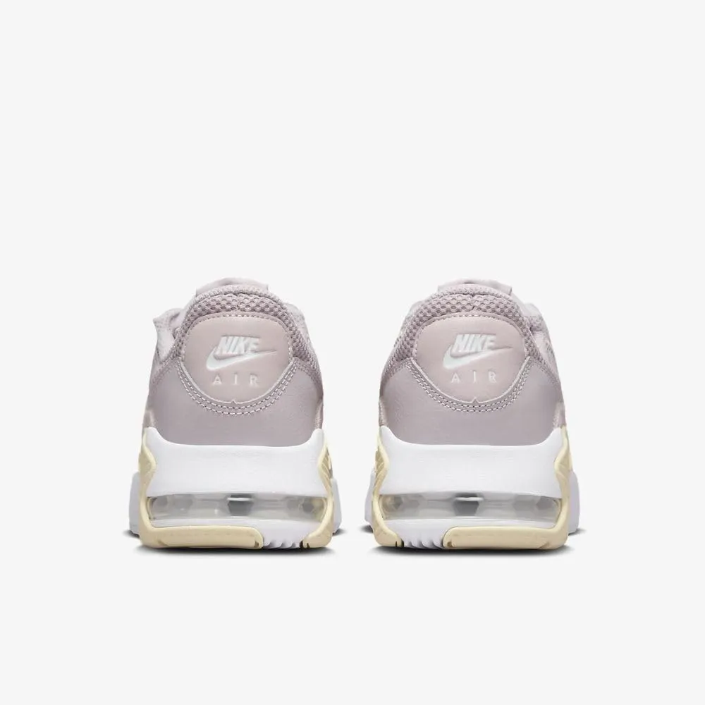 Nike Women's Sports Low Top Shoes