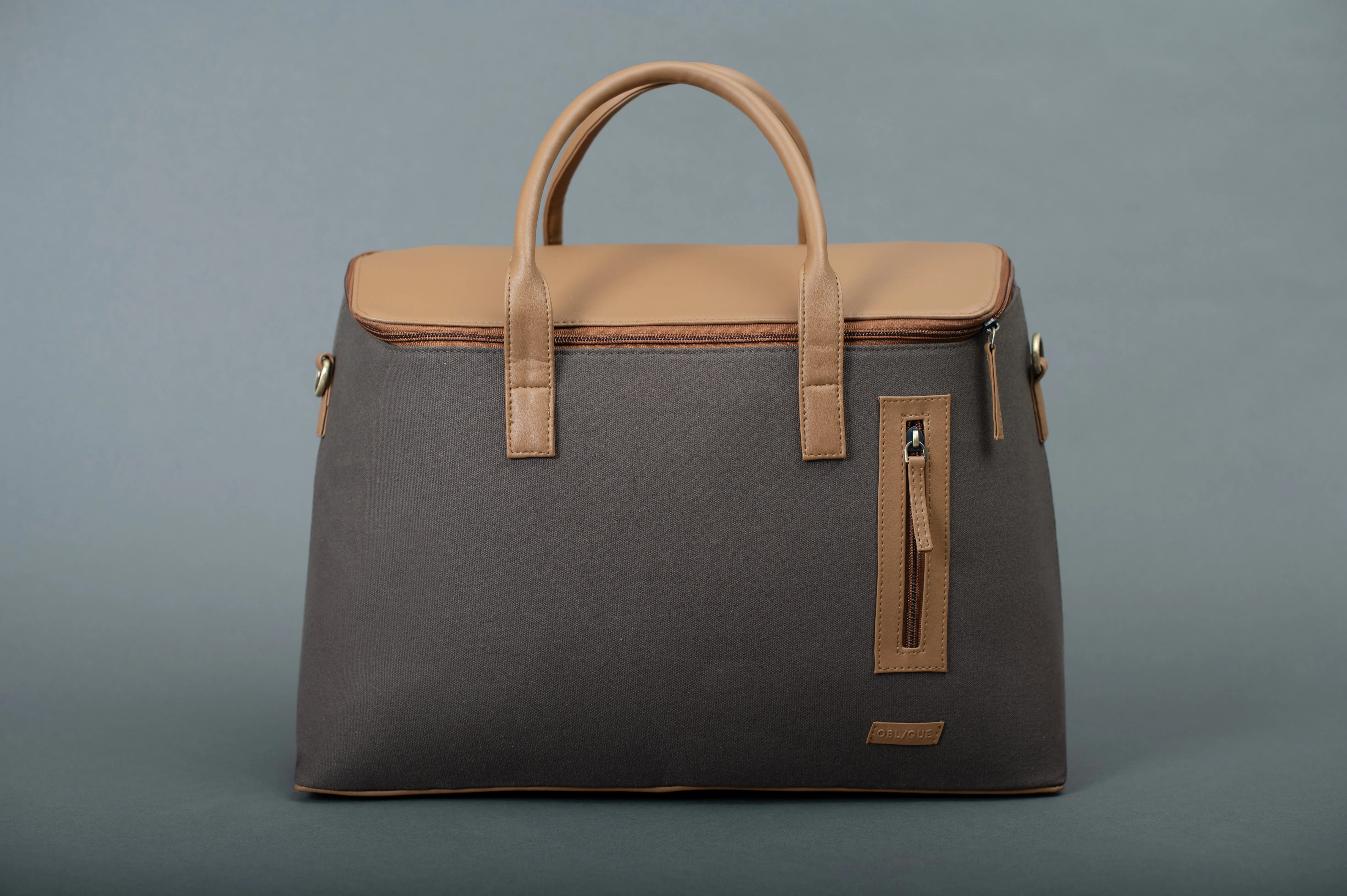 Oblique Flash Dufflebag Charcoal: 1 N