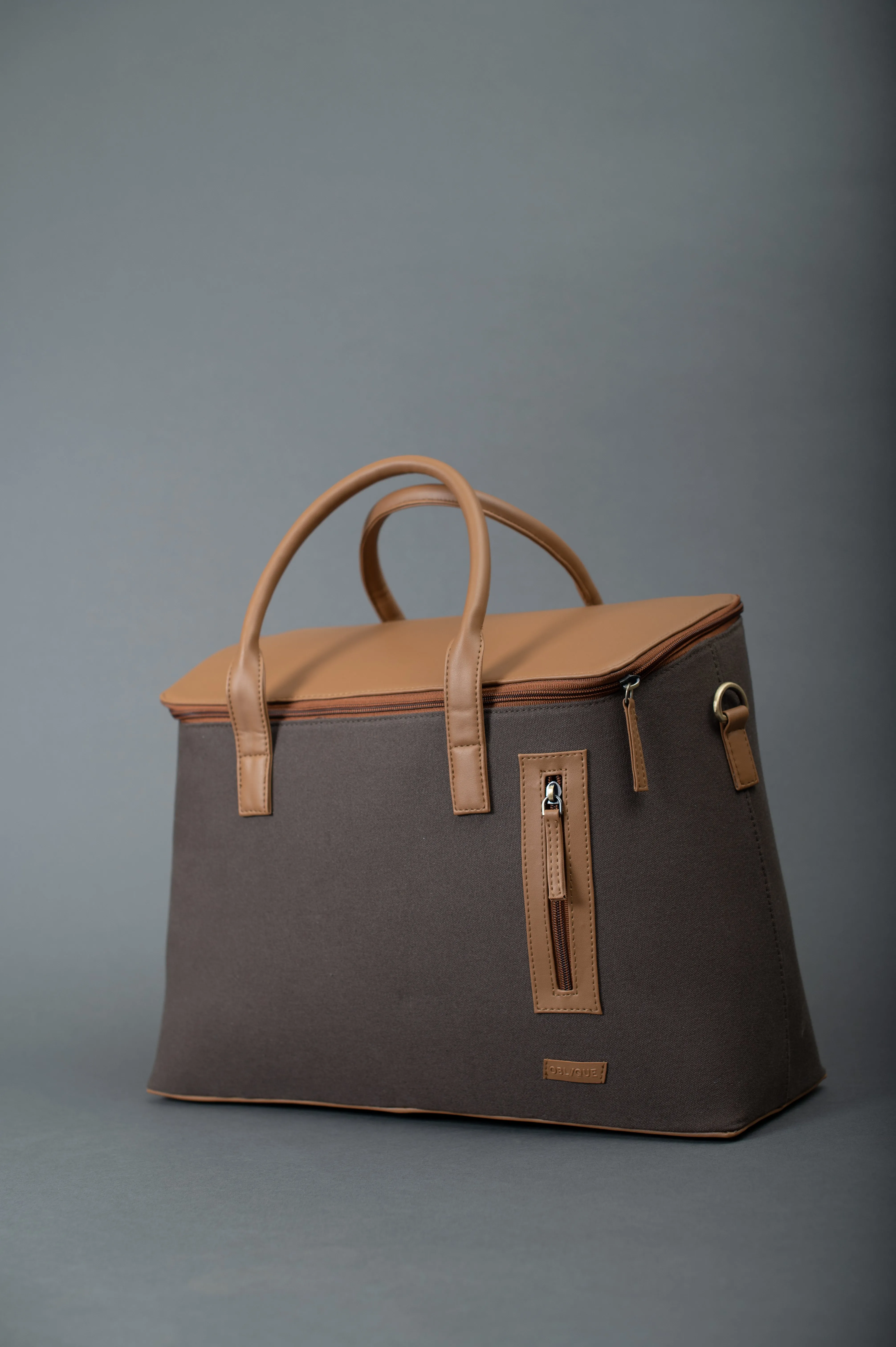 Oblique Flash Dufflebag Charcoal: 1 N