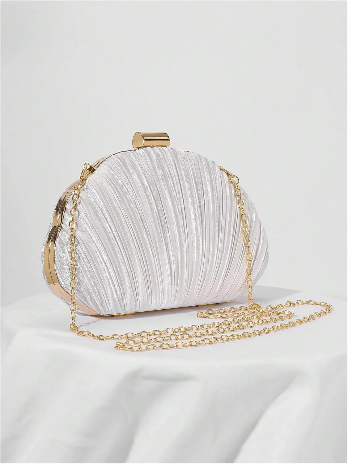QWINEE Women's Shell Shaped Clutch Purse Ruched Mini Crossbody Bag Elegant Evening Handbag with Chain Strap