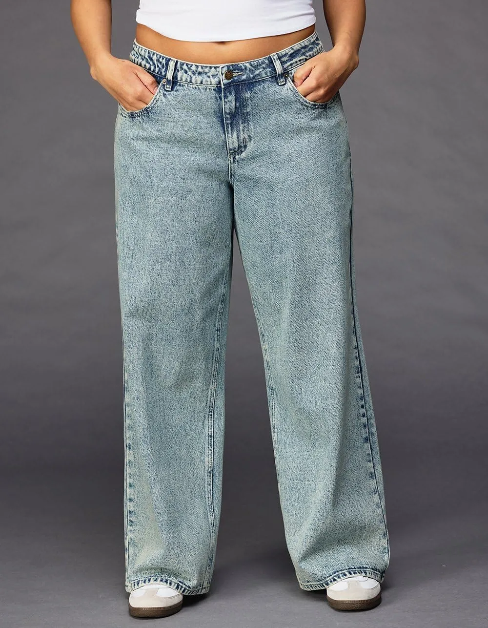 Rsq Womens Low Rise Baggy Jeans