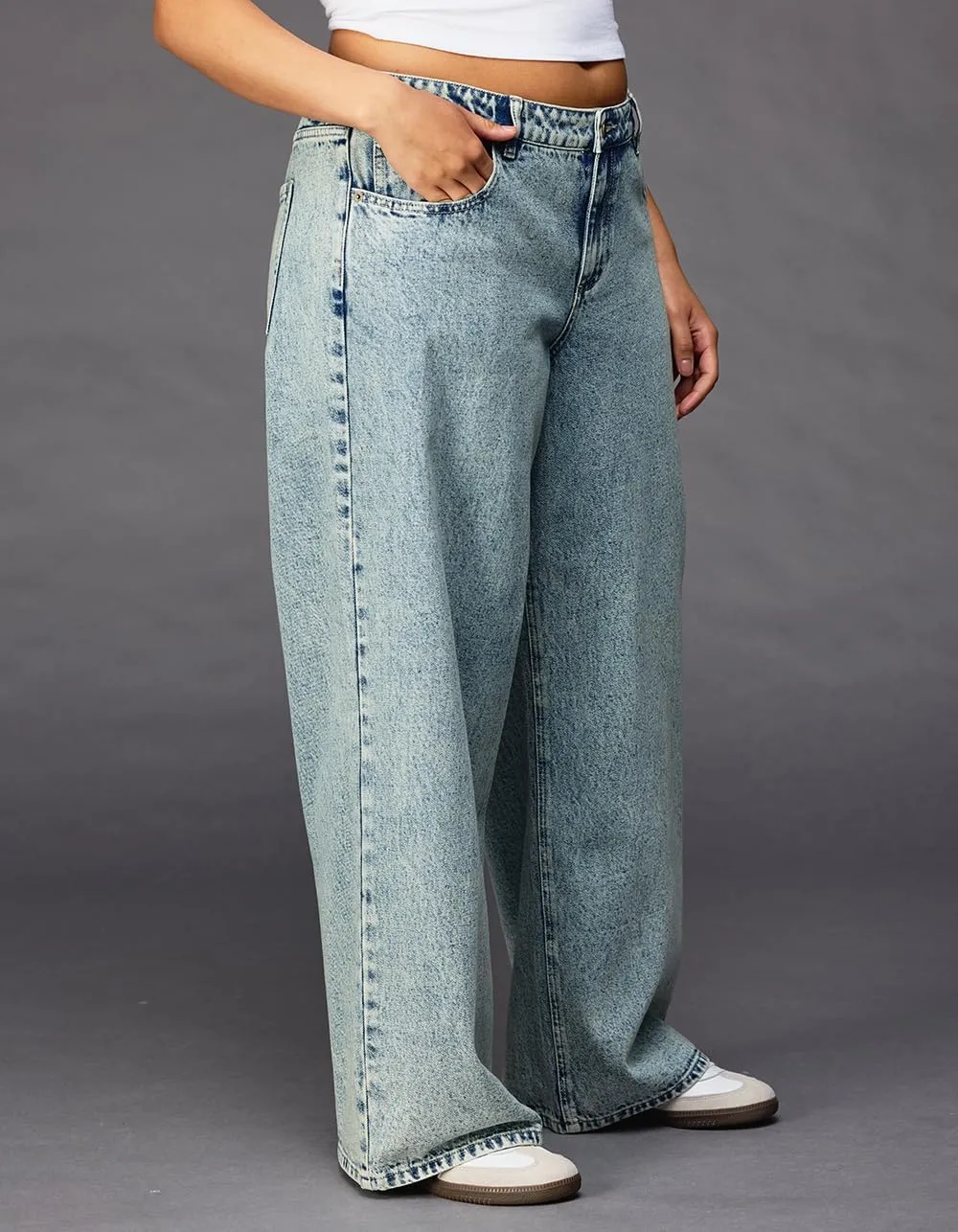 Rsq Womens Low Rise Baggy Jeans
