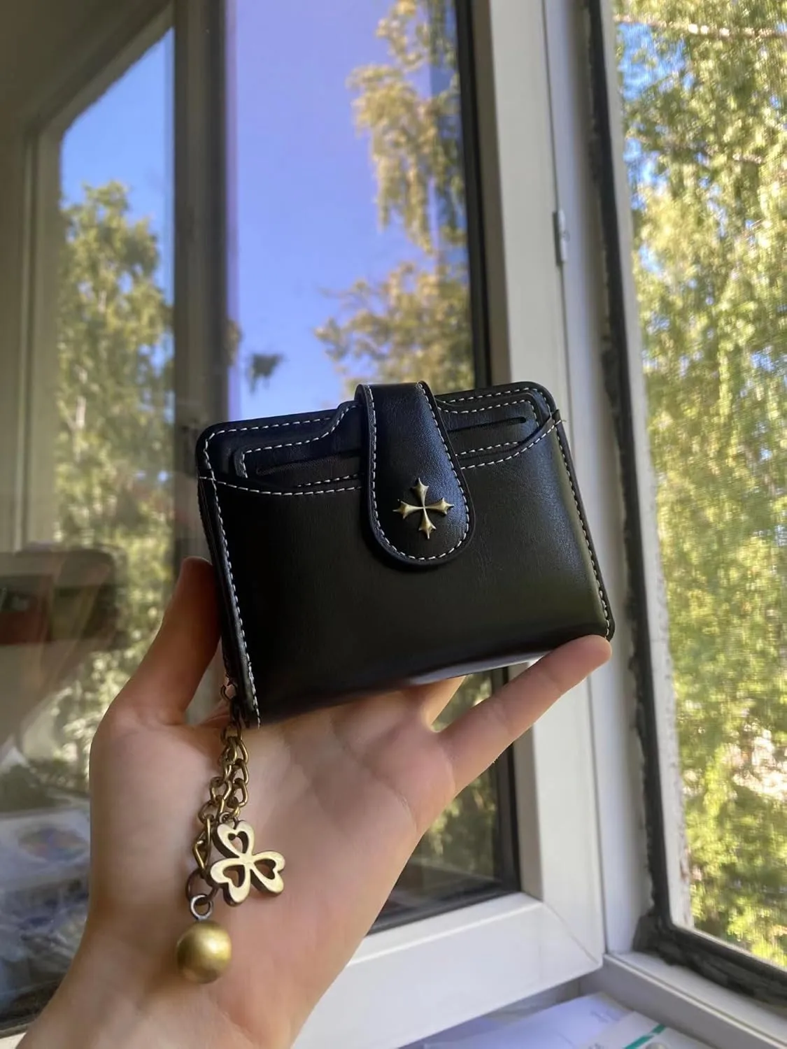Small Wallet for Women Zip Bifold Vintage Wallet Goth Purse Mini Leather Cash Wallets with Zipper Coin Pocket (Brown,Small)