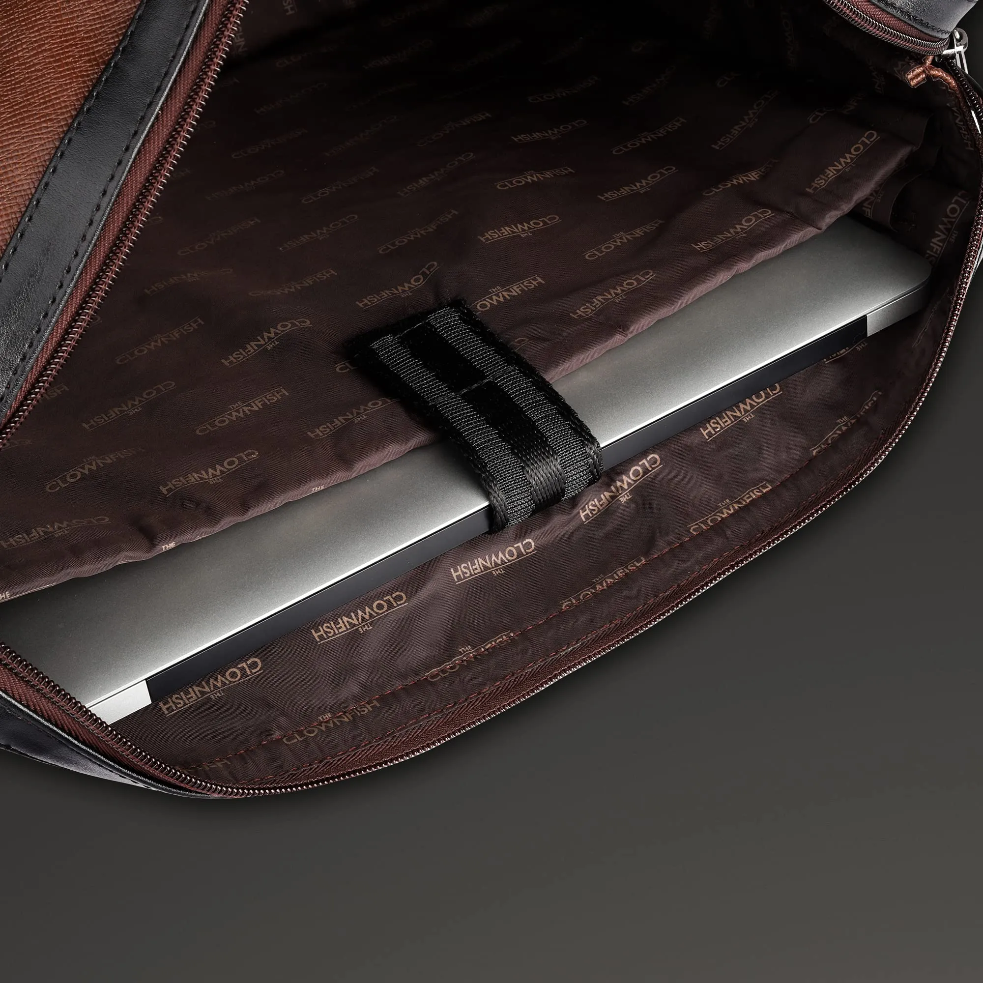 THE CLOWNFISH Farold Faux Leather Unisex 15.6 inch Laptop Messenger Bag Briefcase (Almond Brown)