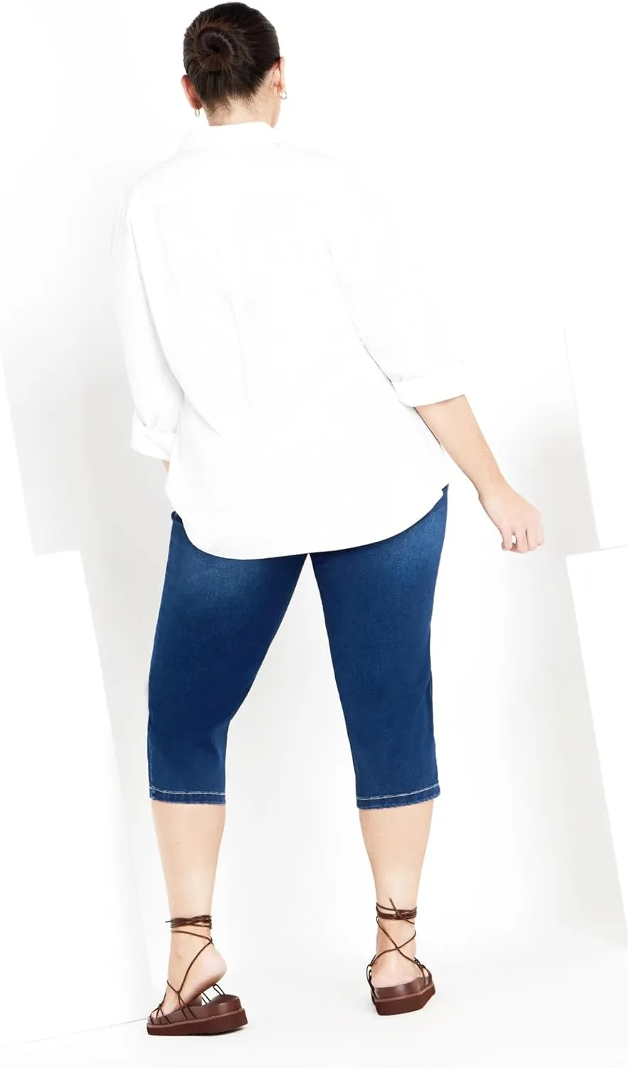 Women's Plus Size Butter Denim Pull On Crop Jean