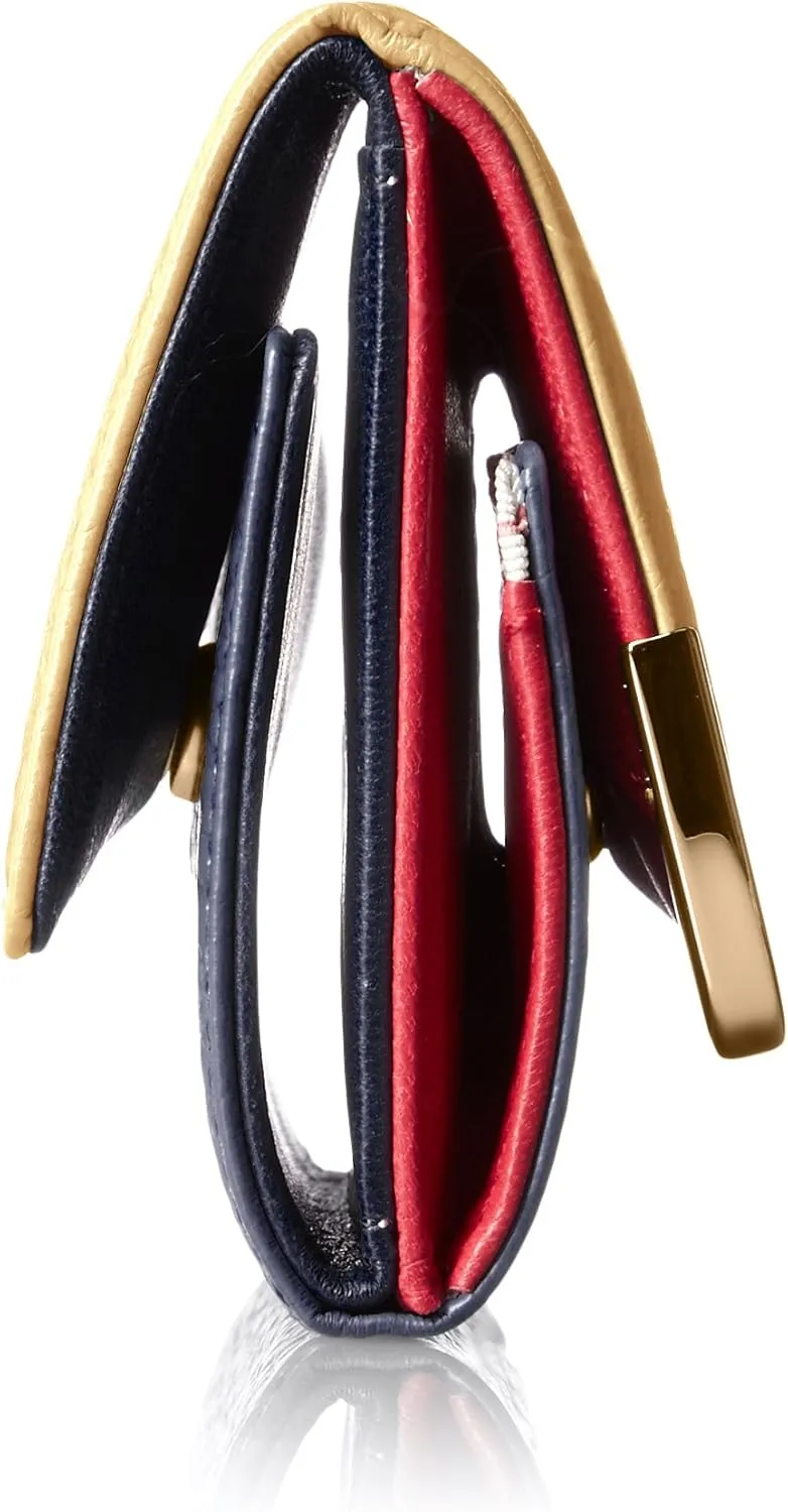 Women's Tri-Fold